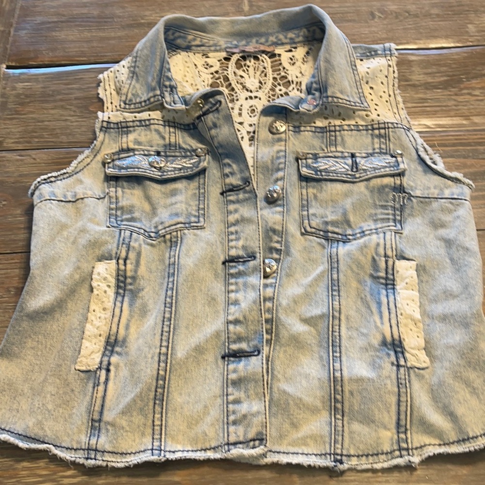 Like new Miss Me jean vest